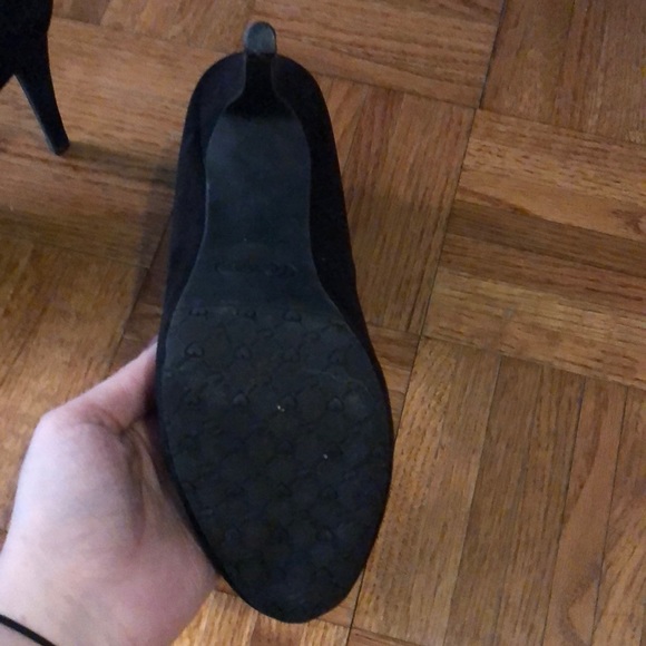 Candies suede black pumps - Picture 3 of 3